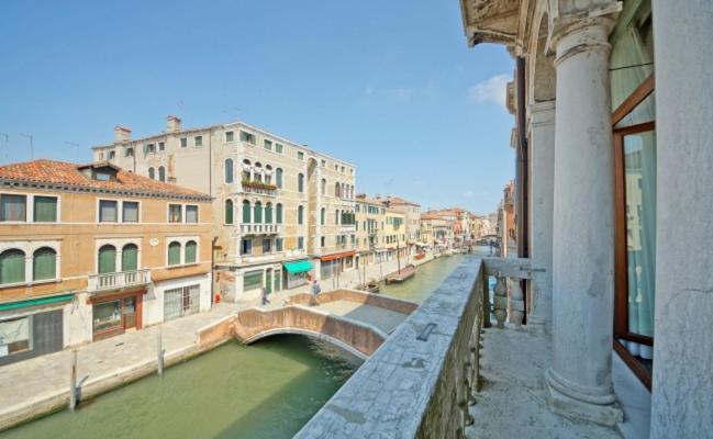Luxury Balcony Apartment Veneţia Exterior foto