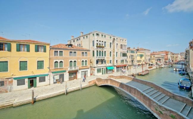 Luxury Balcony Apartment Veneţia Exterior foto