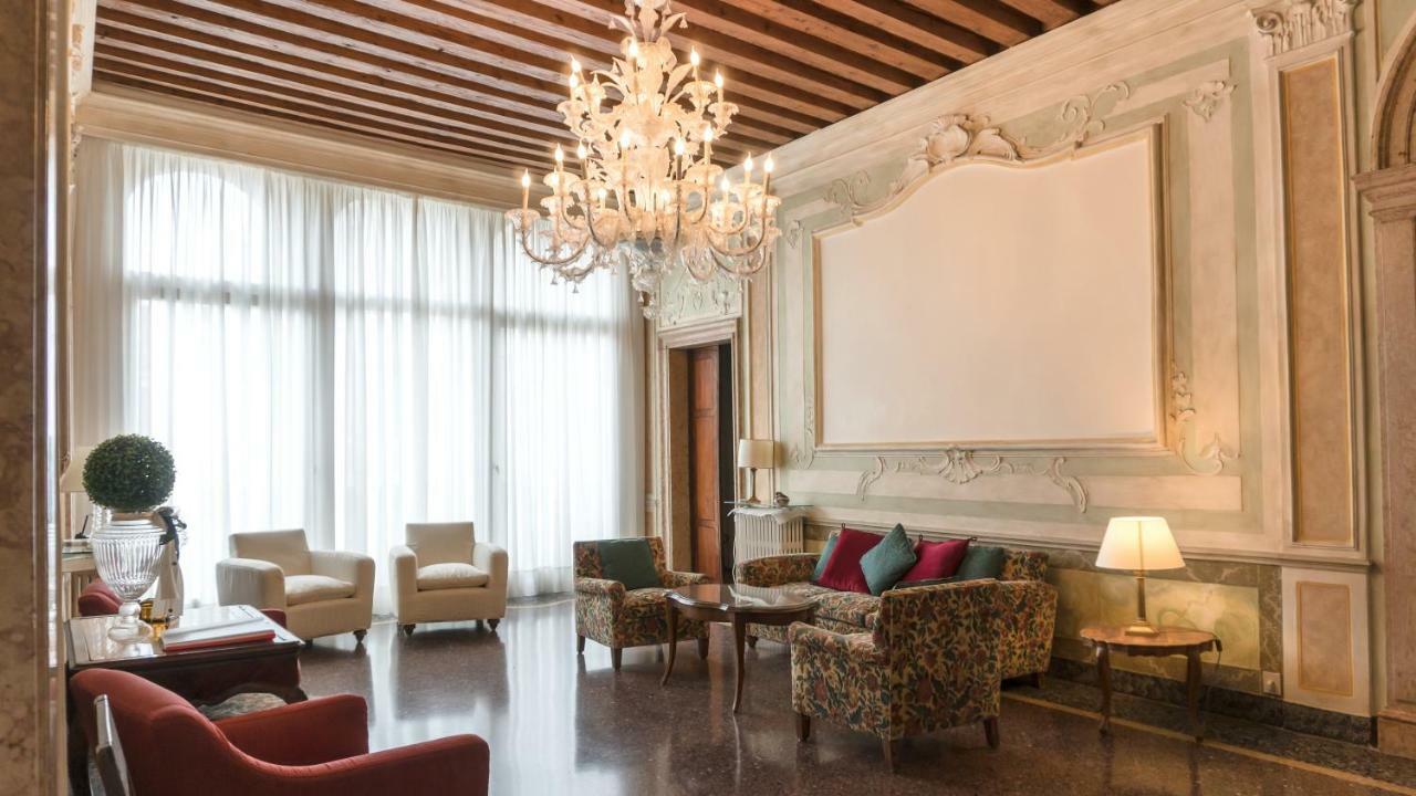 Luxury Balcony Apartment Veneţia Exterior foto